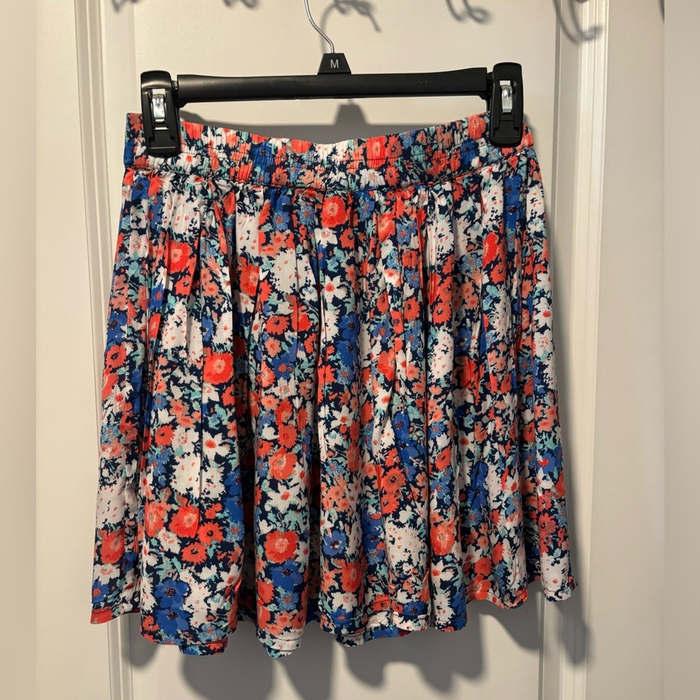 🌺 Teen Aeropostale Floral Pleated Mini Skirt Size M